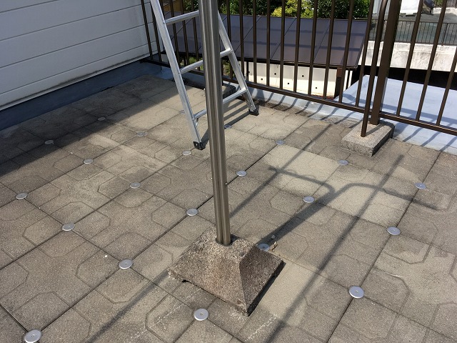 防水ブロックや物干し台